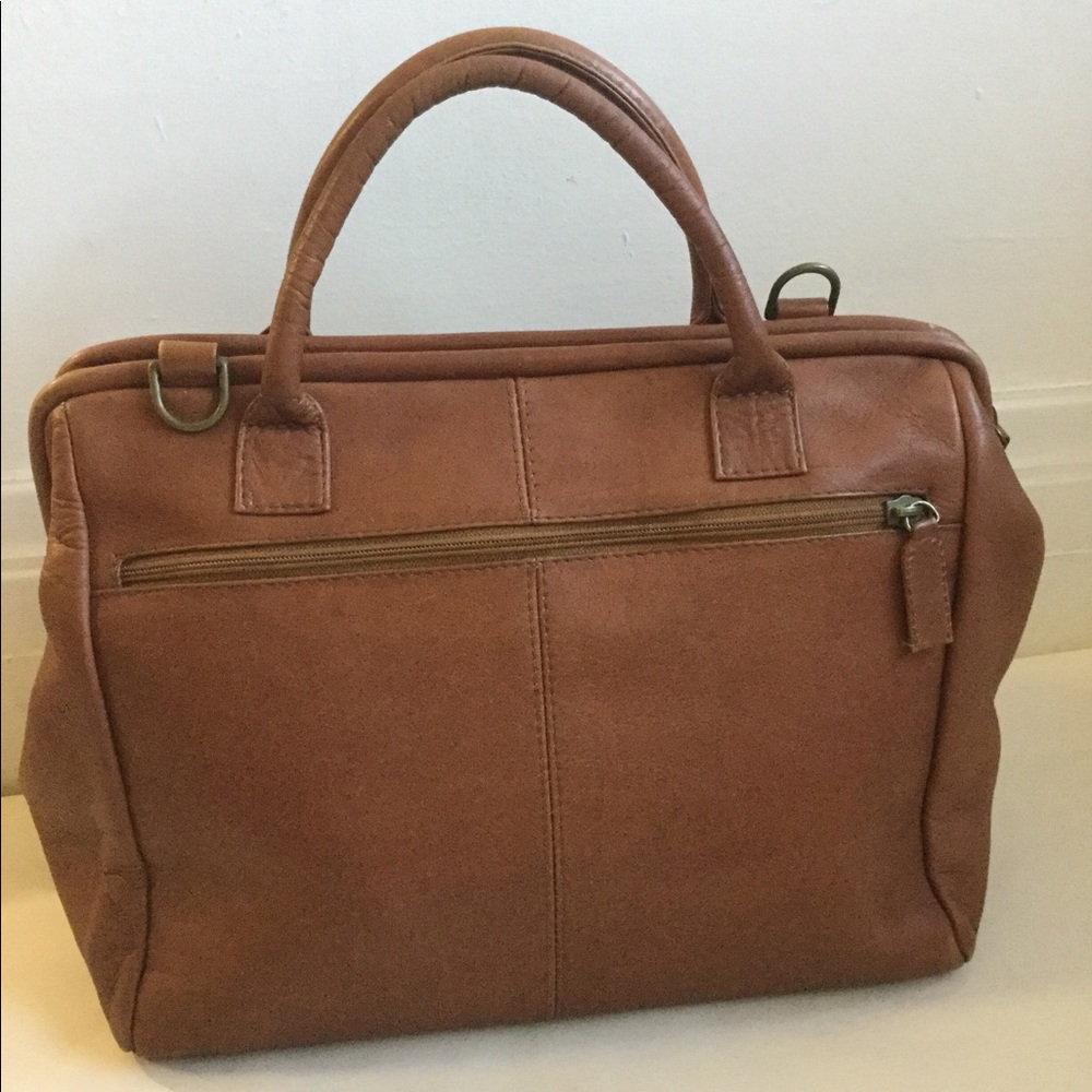 HOBO International Leather Bag Made in Colombia - Picture 1 of 8